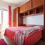 Kate, Plat Apartman Mlini