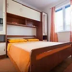 Kate, Plat Apartman
