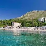 Kate, Plat Apartman Mlini