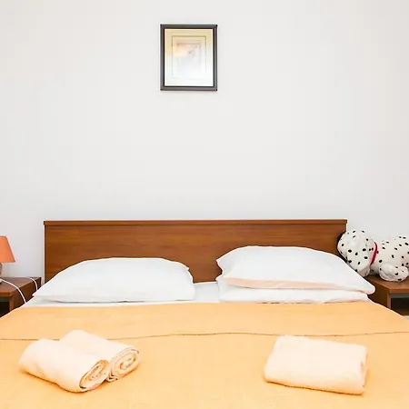 Apartmani Kate, Plat * Mlini