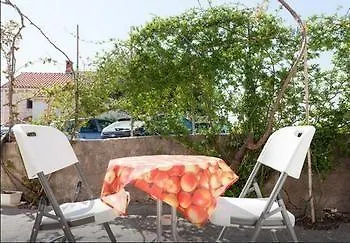 Apartment Apartmani Kate, Plat Mlini